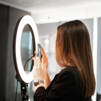 Rio Beauty LED körlámpa, 45cm átmérő, dimmelhető, hideg-meleg fény, sminkeléshez, vlogoláshoz, állítható állvánnyal kép