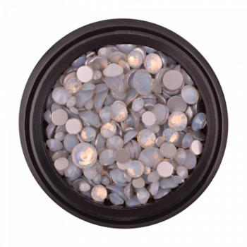 Strasszkő 30 opal white (400 db) kép