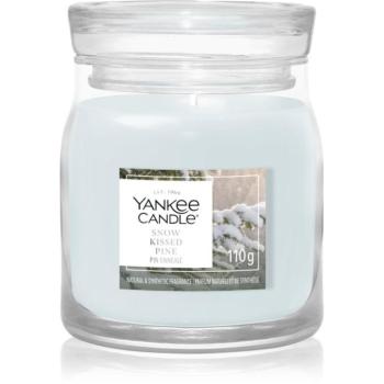 Yankee Candle Snow Kissed Pine illatgyertya Signature 110 g kép